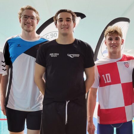 Siegerehrung 100m Lagen-Finale: 2. v. li: Bent Buttwill (2.) und 1. v. re: Jarle Brinkmann (5.)