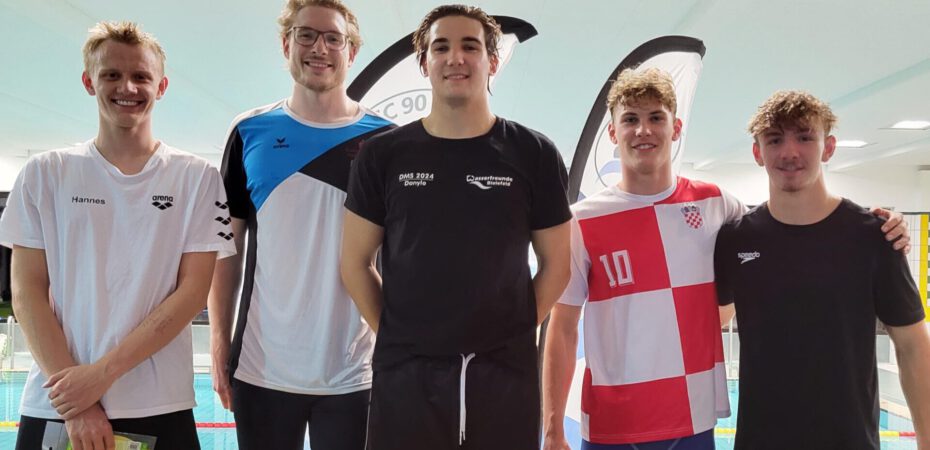 Siegerehrung 100m Lagen-Finale: 2. v. li: Bent Buttwill (2.) und 1. v. re: Jarle Brinkmann (5.)